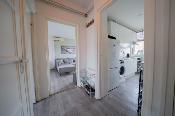 Medium property photo - Medemblikstraat 34-1, 1023 XR Amsterdam